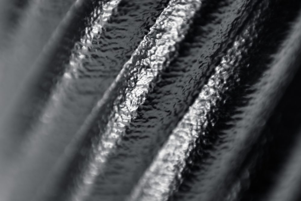 7F1A0760-Macro-schwarz-glatt
